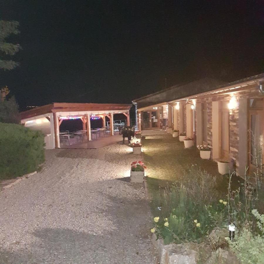 Gite De Prejeurin Echalas Exterior foto